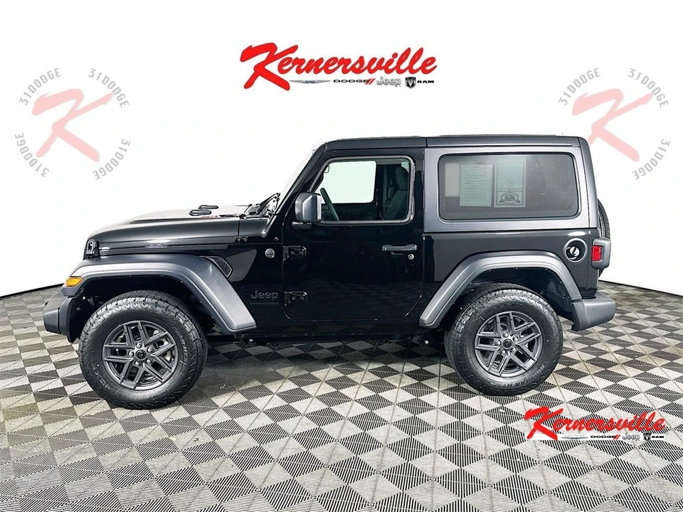 2024 Jeep JL Wrangler - Image 4 of 12