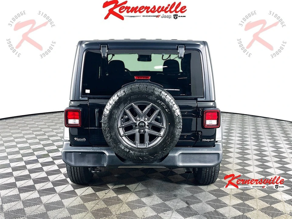 2024 Jeep JL Wrangler - Image 6 of 21