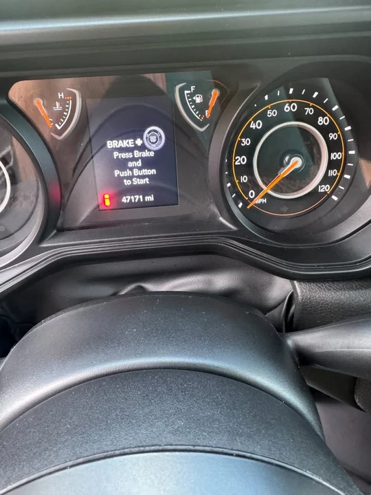 2024 Jeep JL Wrangler - Image 9 of 10