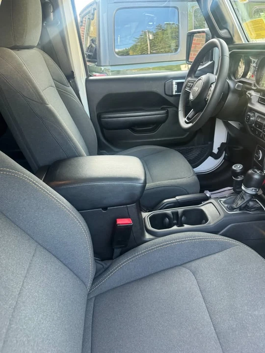 2024 Jeep JL Wrangler - Image 6 of 10