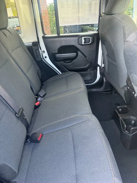 2024 Jeep JL Wrangler - Image 5 of 10