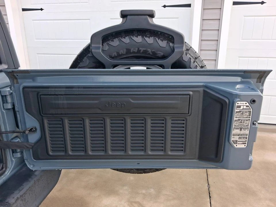 2024 Jeep JL Wrangler - Image 11 of 17