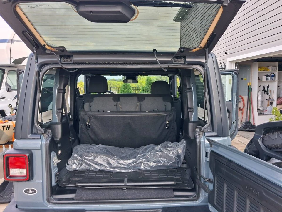 2024 Jeep JL Wrangler - Image 9 of 17