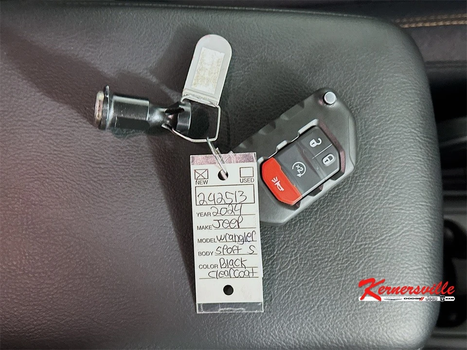 2024 Jeep JL Wrangler - Image 20 of 21