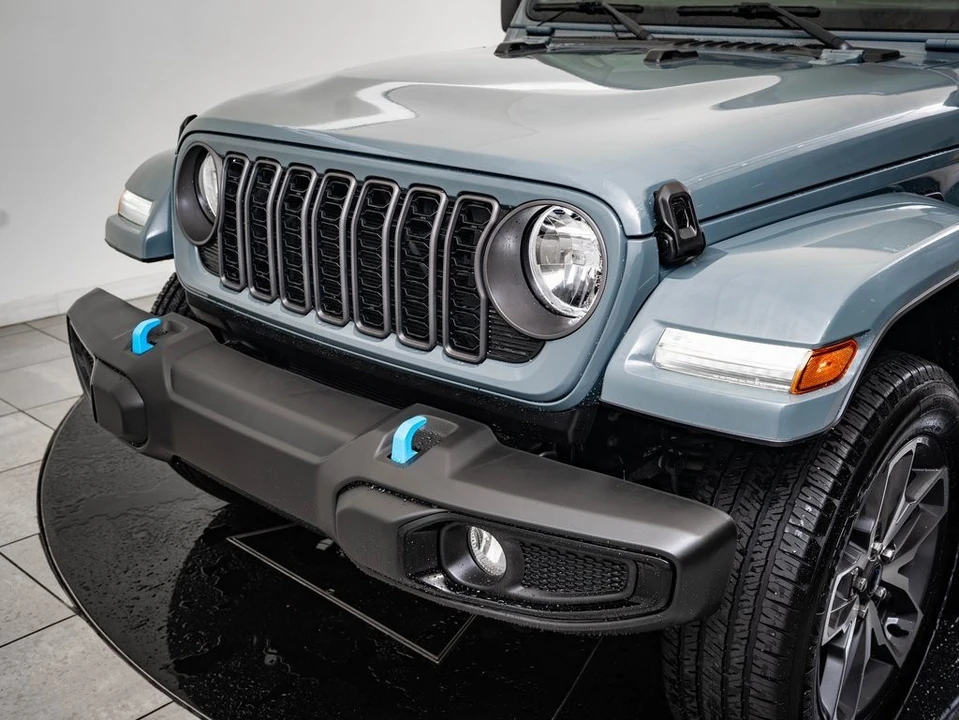 2024 Jeep JL Wrangler - Image 3 of 21