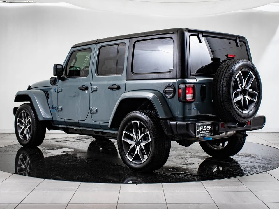 2024 Jeep JL Wrangler - Image 6 of 21