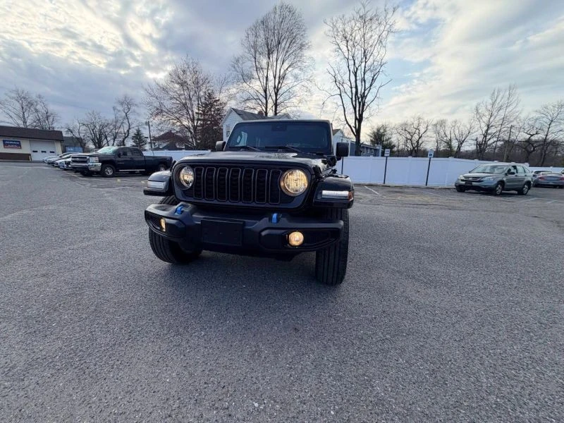 2024 Jeep JL Wrangler - Image 3 of 12