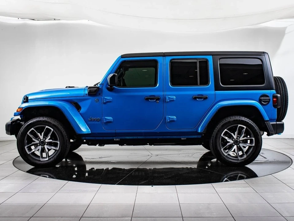 2024 Jeep JL Wrangler - Image 5 of 21
