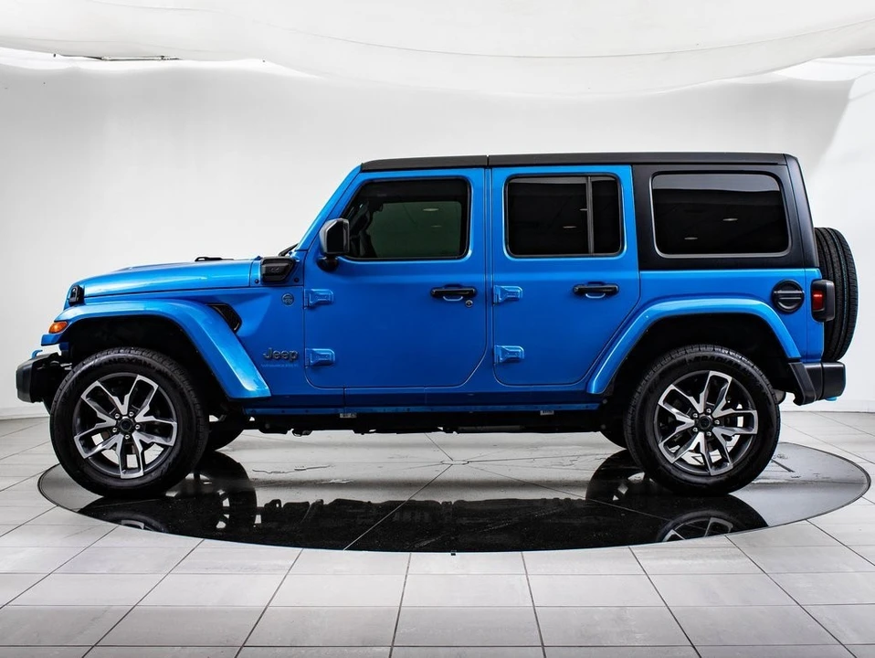 2024 Jeep JL Wrangler - Image 5 of 21