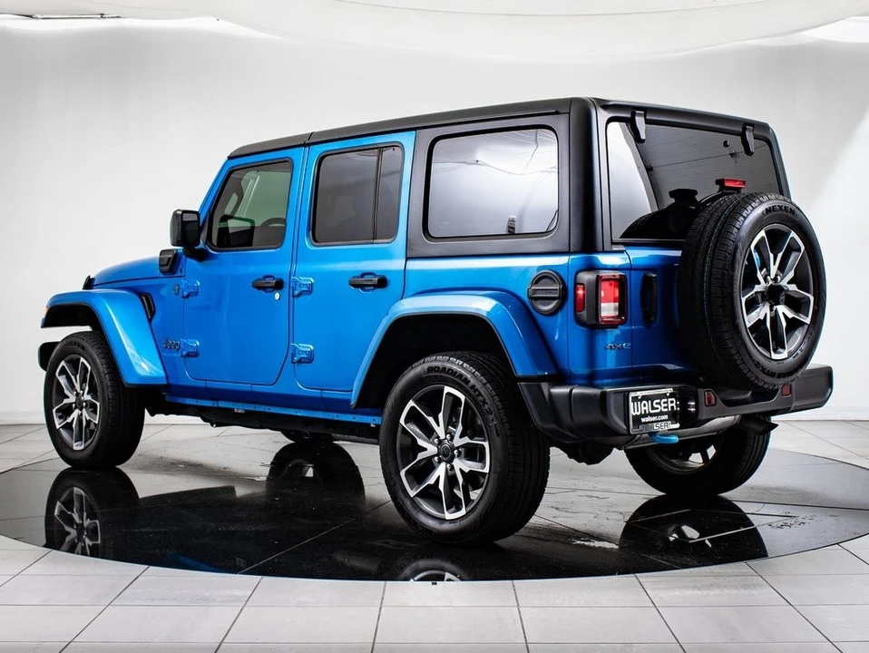 2024 Jeep JL Wrangler - Image 6 of 21