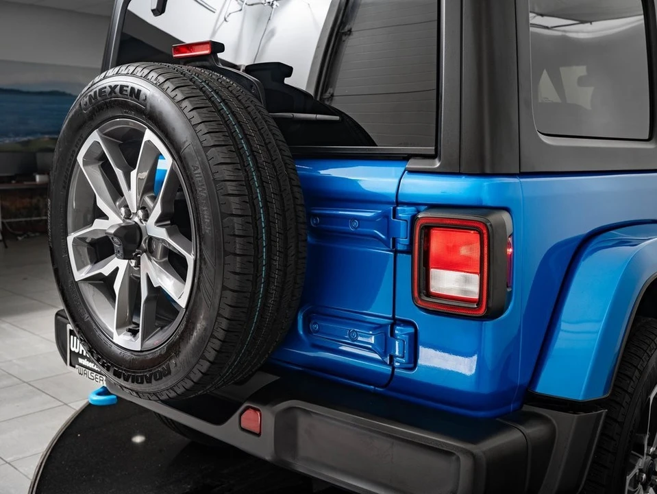 2024 Jeep JL Wrangler - Image 17 of 21