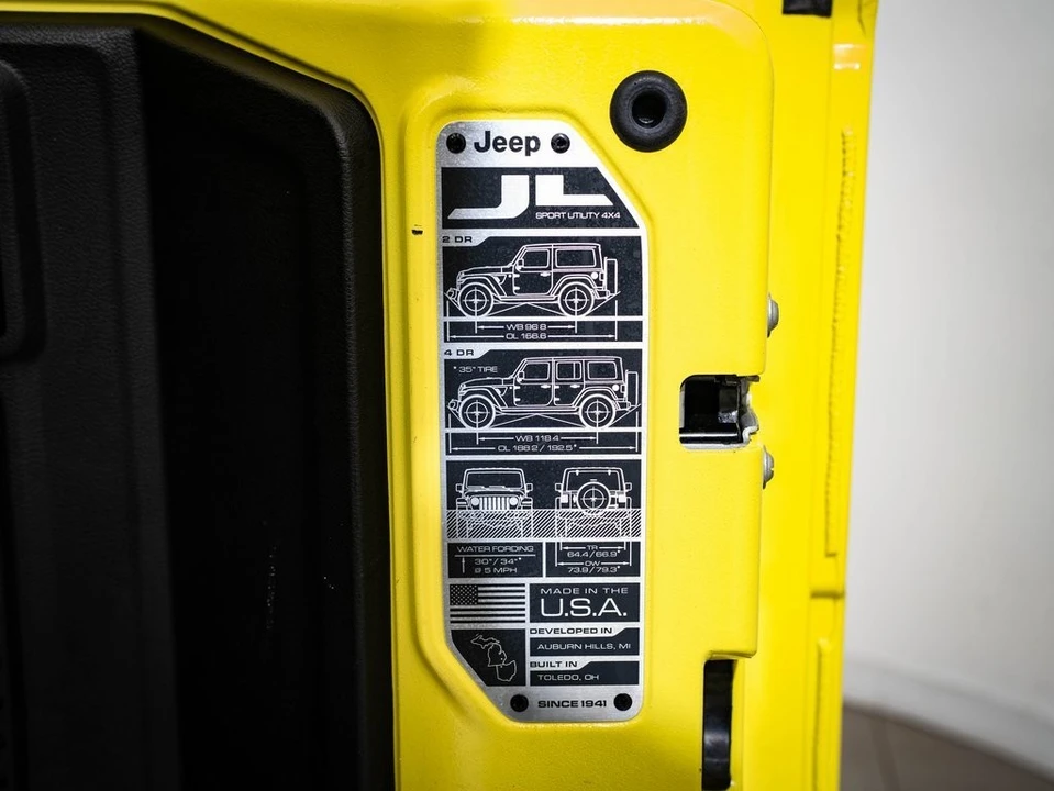 2024 Jeep JL Wrangler - Image 18 of 21
