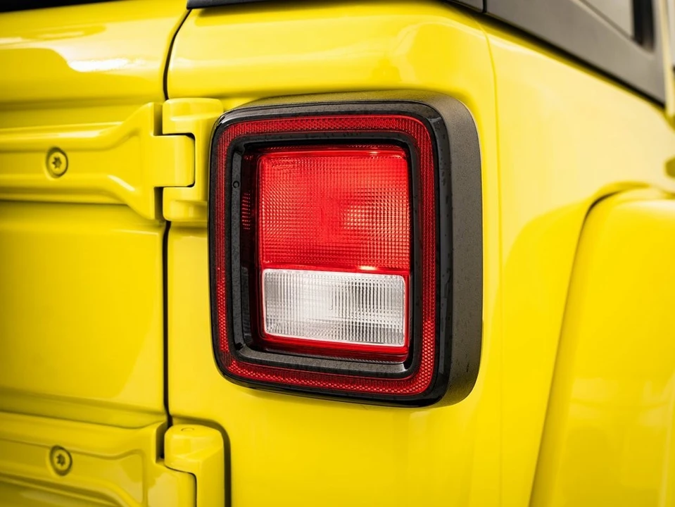 2024 Jeep JL Wrangler - Image 15 of 21