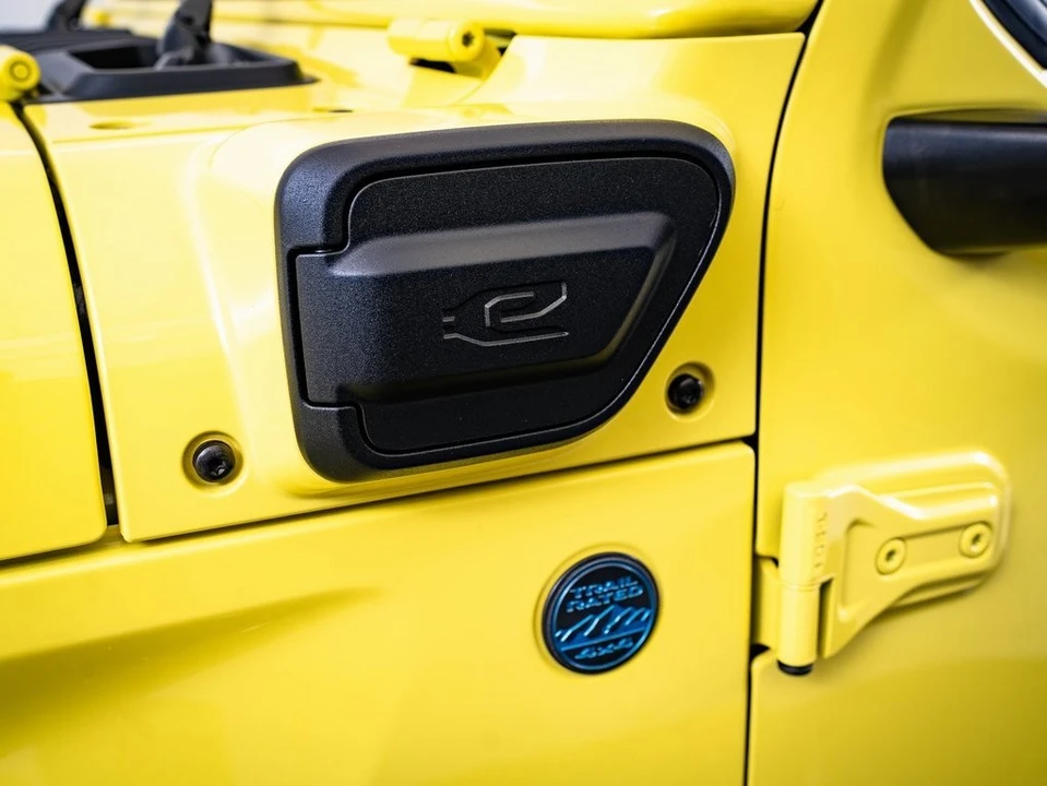 2024 Jeep JL Wrangler - Image 14 of 21
