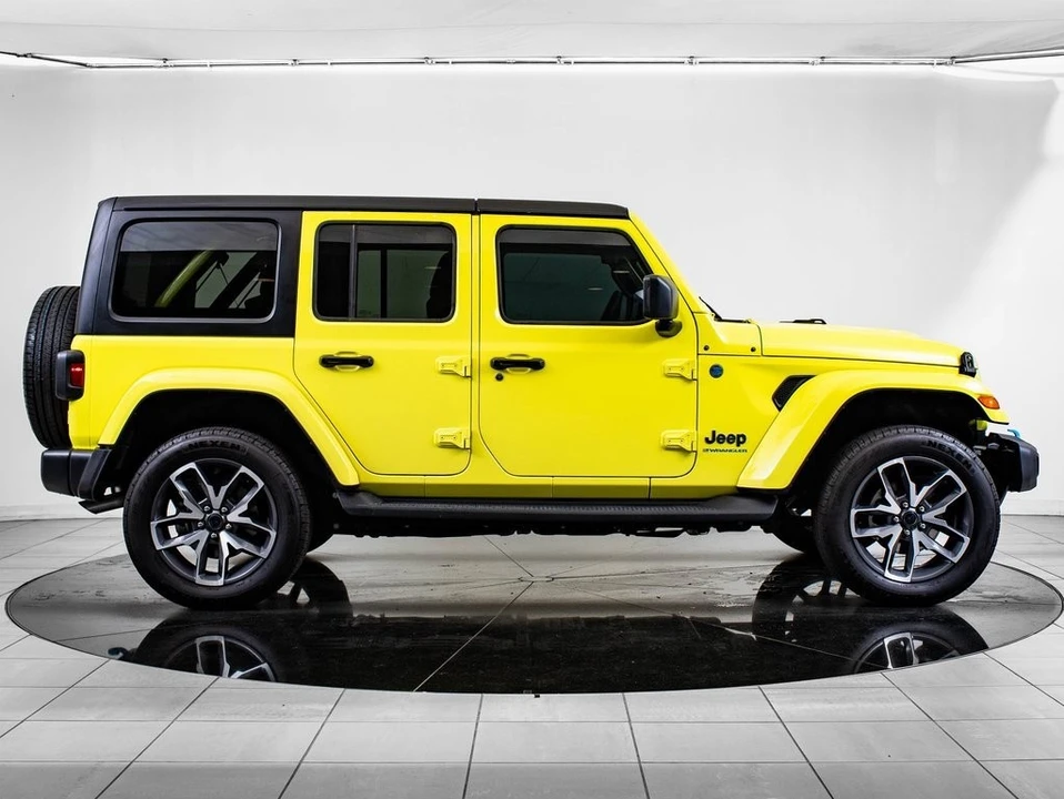 2024 Jeep JL Wrangler - Image 6 of 21