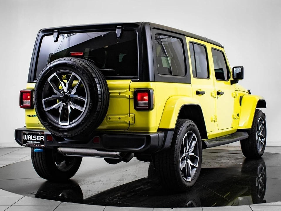 2024 Jeep JL Wrangler - Image 7 of 21