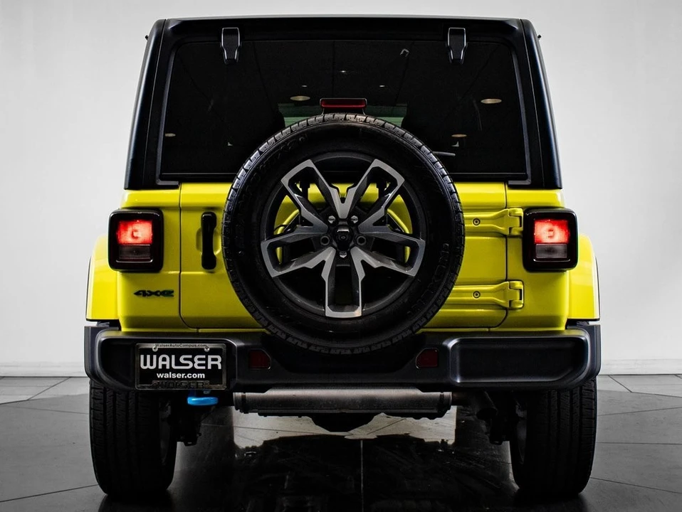 2024 Jeep JL Wrangler - Image 10 of 21