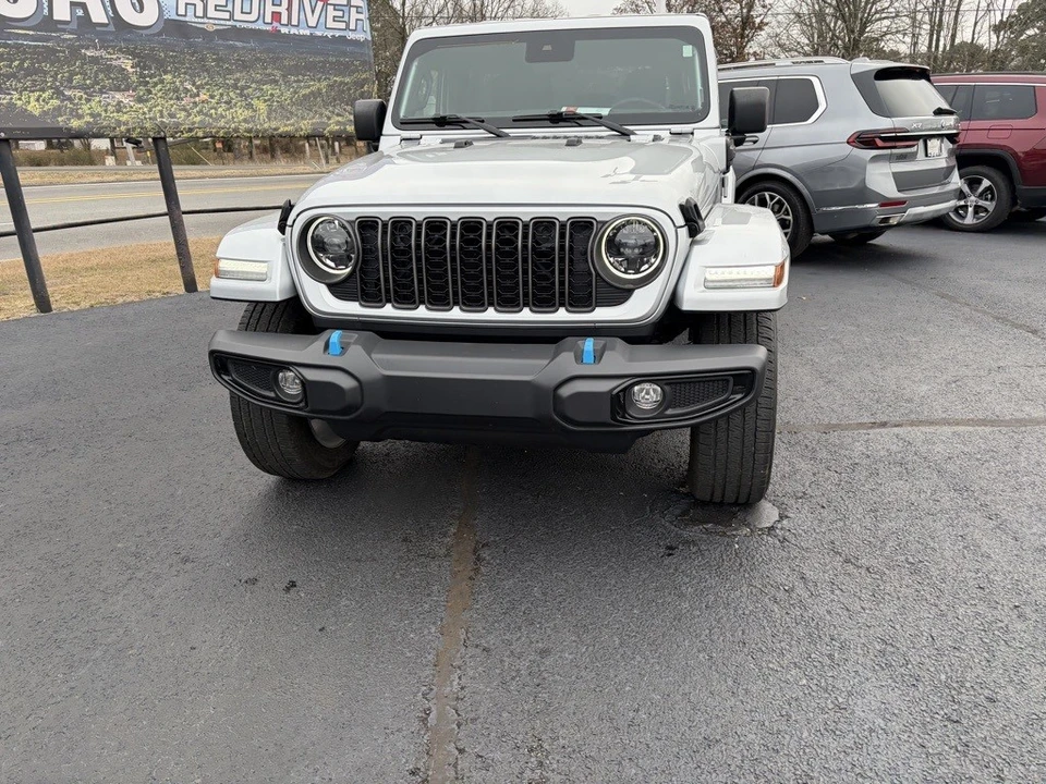 2024 Jeep JL Wrangler - Image 2 of 12