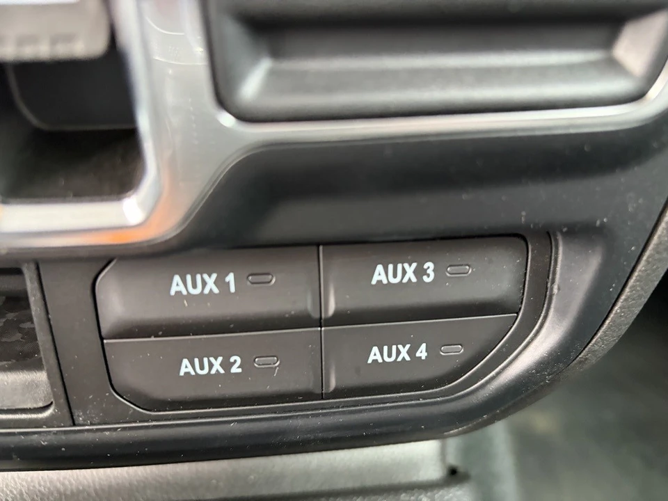 2024 Jeep JL Wrangler - Image 11 of 12
