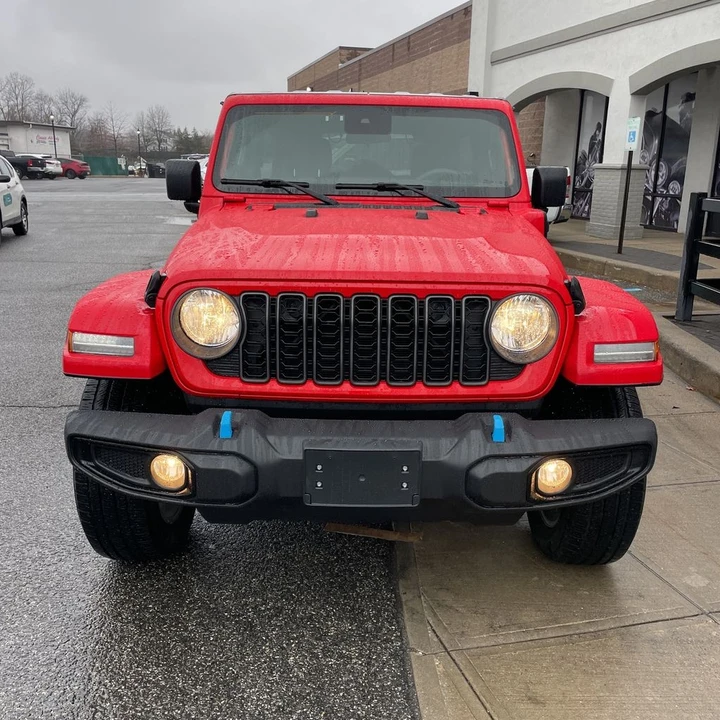 2024 Jeep JL Wrangler - Image 2 of 21