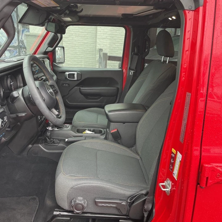 2024 Jeep JL Wrangler - Image 15 of 21