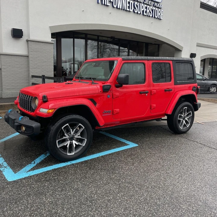 2024 Jeep JL Wrangler - Image 3 of 21