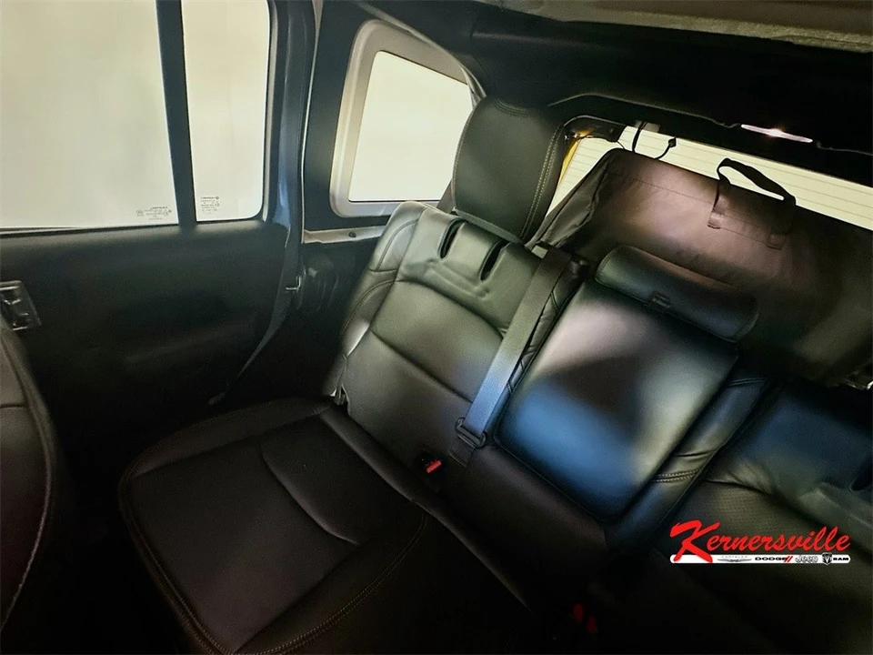 2024 Jeep JL Wrangler - Image 12 of 21