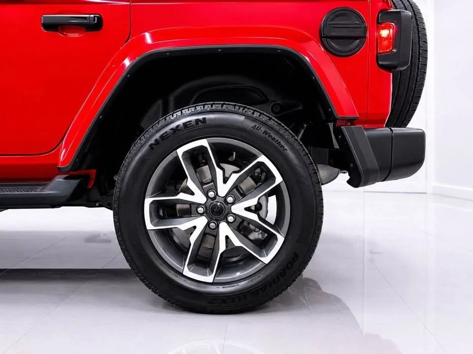 2024 Jeep JL Wrangler - Image 9 of 20
