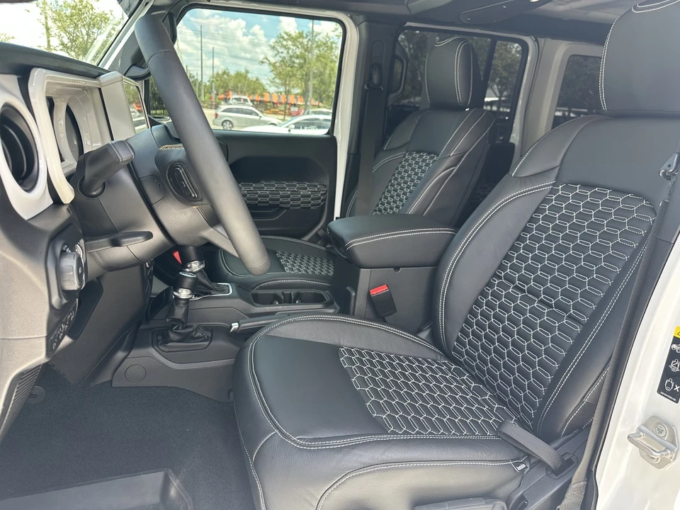 2024 Jeep JL Wrangler - Image 2 of 21