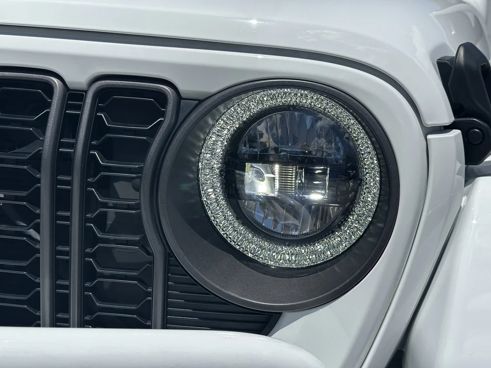 2024 Jeep JL Wrangler - Image 13 of 21