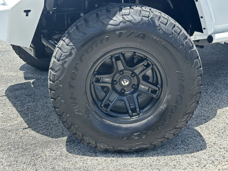 2024 Jeep JL Wrangler - Image 18 of 21