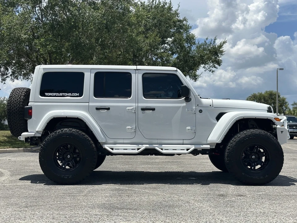 2024 Jeep JL Wrangler - Image 8 of 21