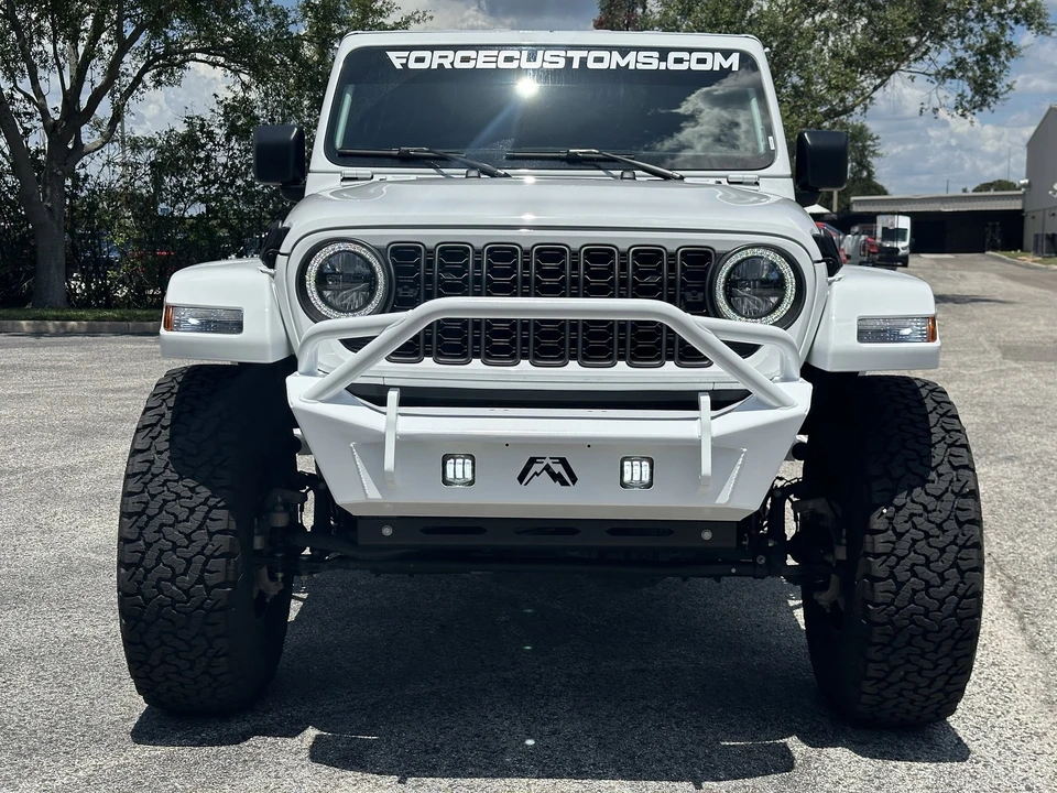 2024 Jeep JL Wrangler - Image 11 of 21
