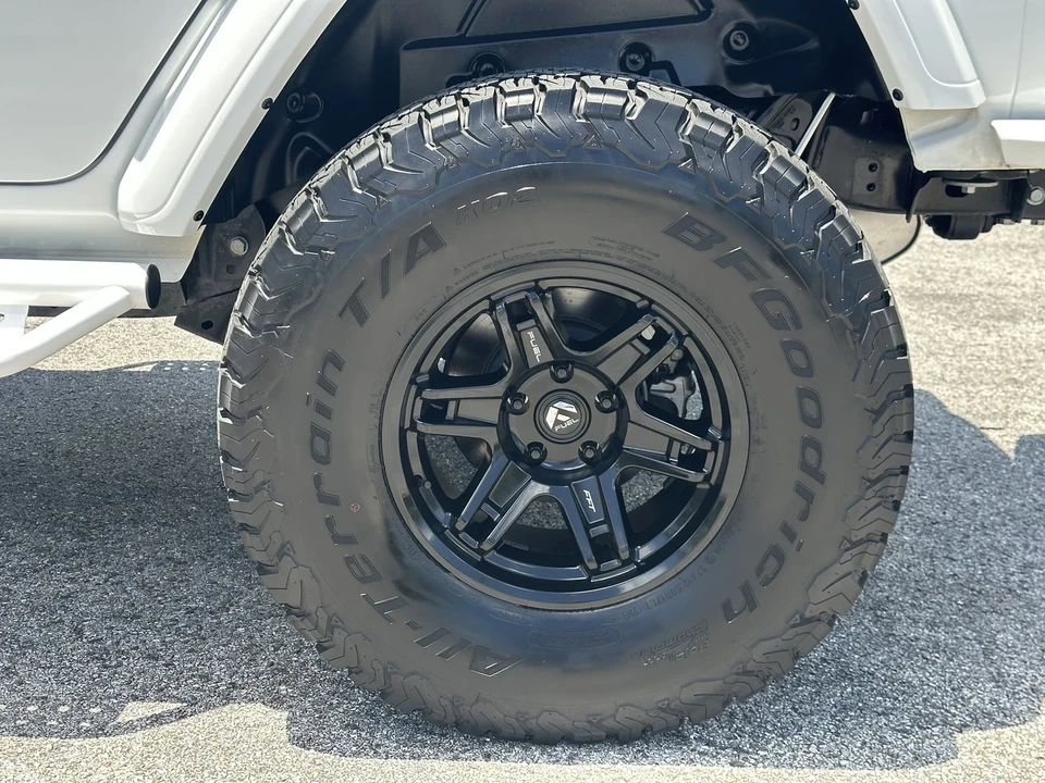2024 Jeep JL Wrangler - Image 19 of 21