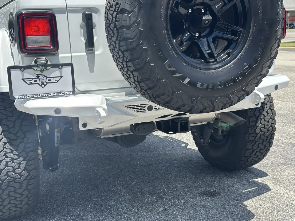 2024 Jeep JL Wrangler - Image 5 of 21
