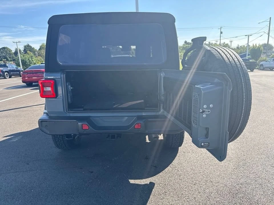 2024 Jeep JL Wrangler - Image 2 of 7