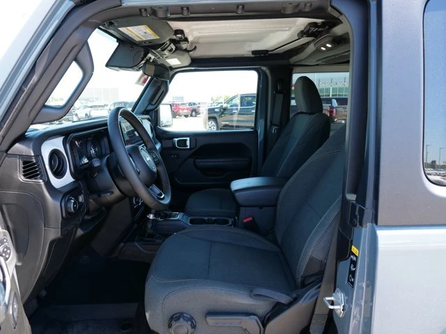 2024 Jeep JL Wrangler - Image 16 of 20