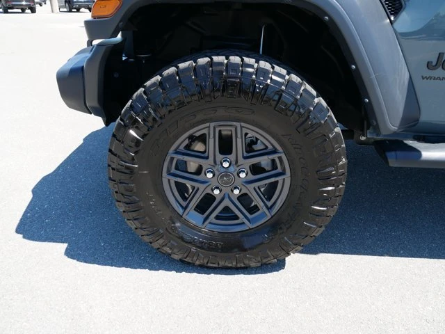 2024 Jeep JL Wrangler - Image 14 of 20