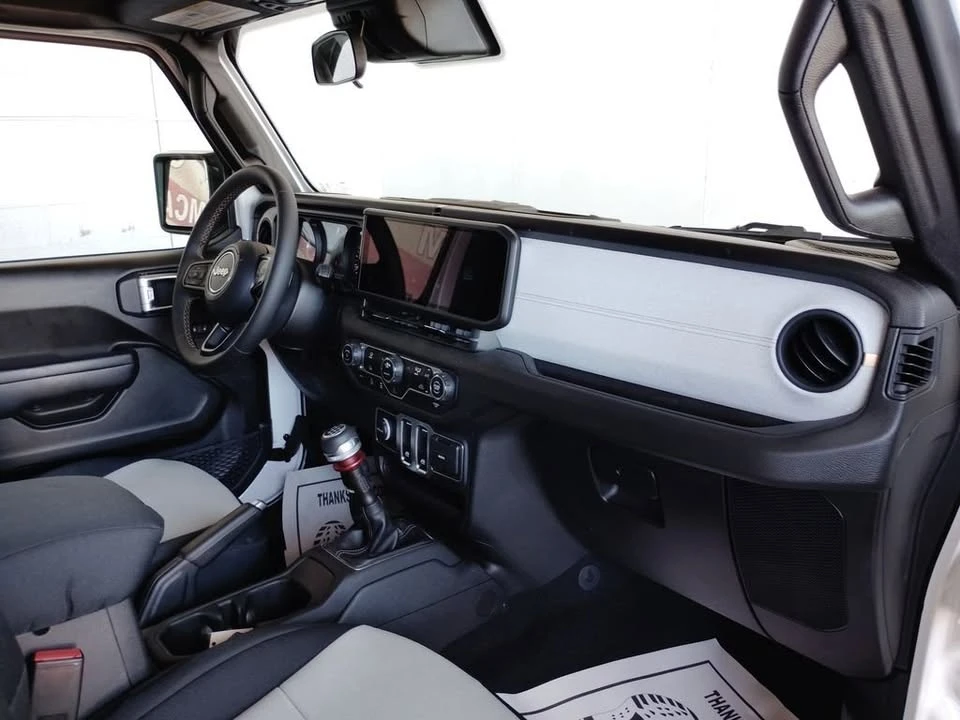 2024 Jeep JL Wrangler - Image 11 of 15