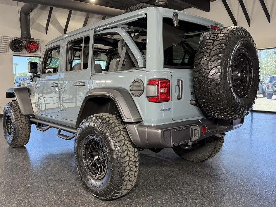 2024 Jeep JL Wrangler - Image 5 of 31
