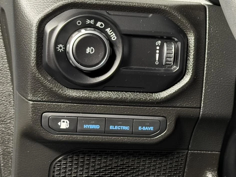 2024 Jeep JL Wrangler - Image 29 of 31