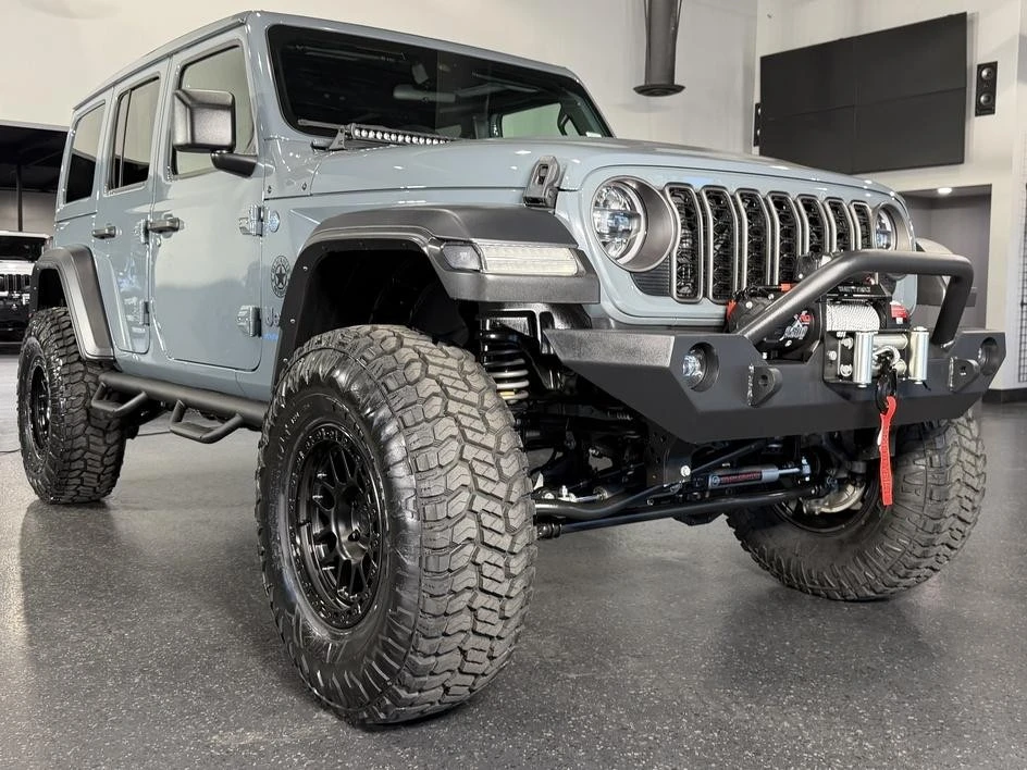 2024 Jeep JL Wrangler - Image 8 of 31