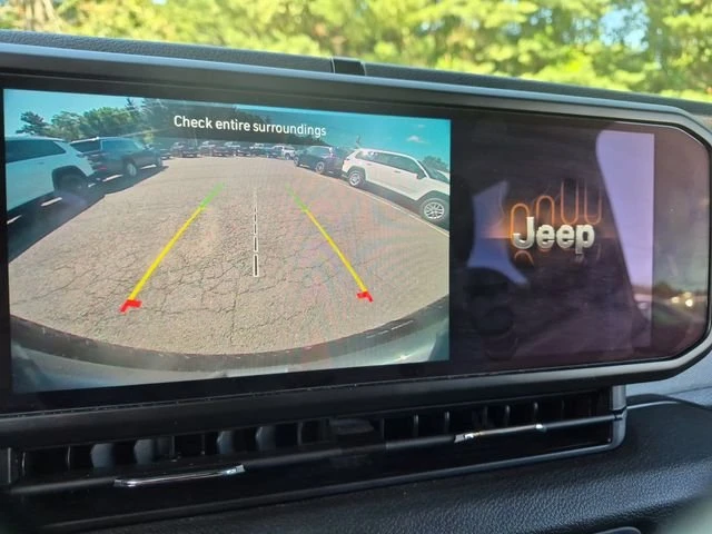 2024 Jeep JL Wrangler - Image 13 of 18