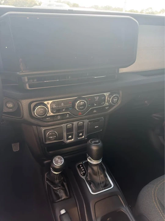 2024 Jeep JL Wrangler - Image 9 of 12