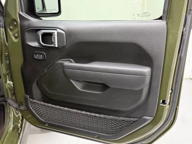 2024 Jeep JL Wrangler - Image 24 of 31