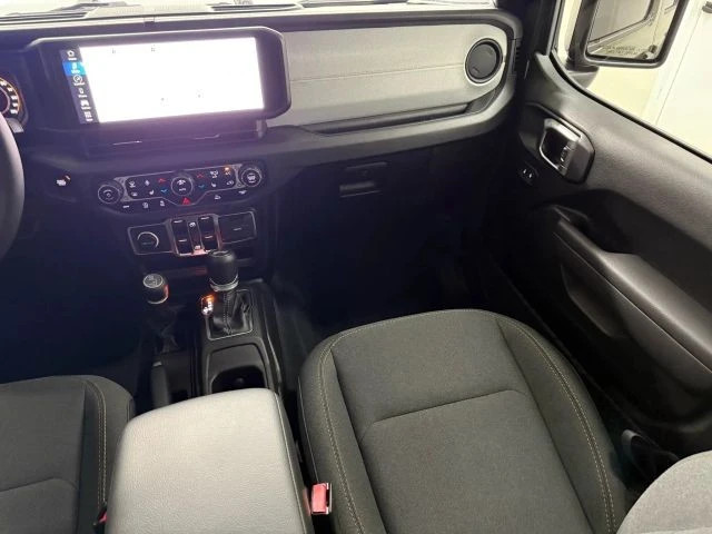 2024 Jeep JL Wrangler - Image 8 of 12