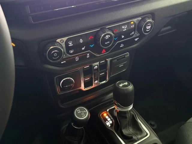 2024 Jeep JL Wrangler - Image 7 of 12