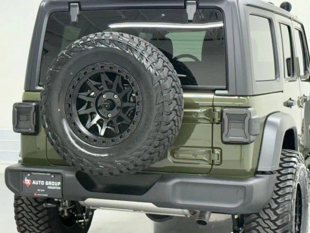 2024 Jeep JL Wrangler - Image 14 of 31