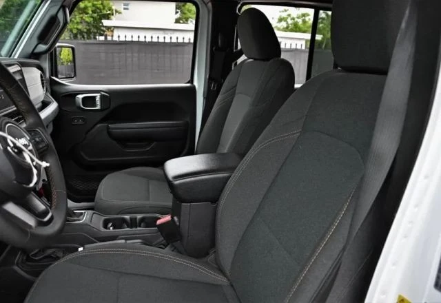 2024 Jeep JL Wrangler - Image 11 of 17