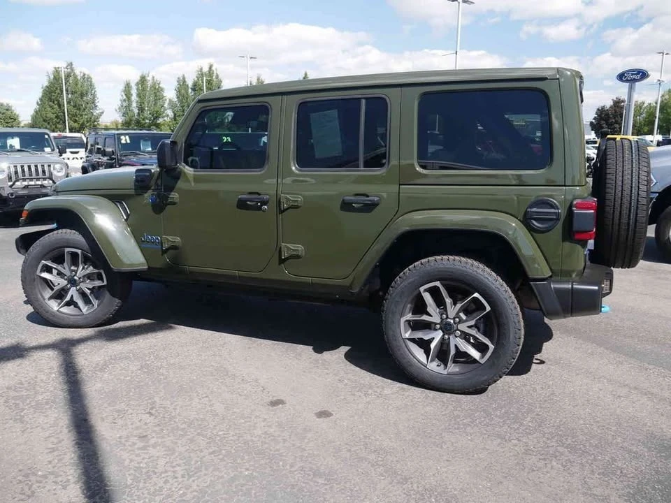 2024 Jeep JL Wrangler - Image 9 of 19